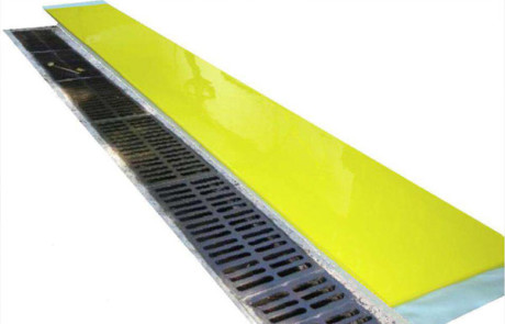 plaque-caniveau-pollution-retention